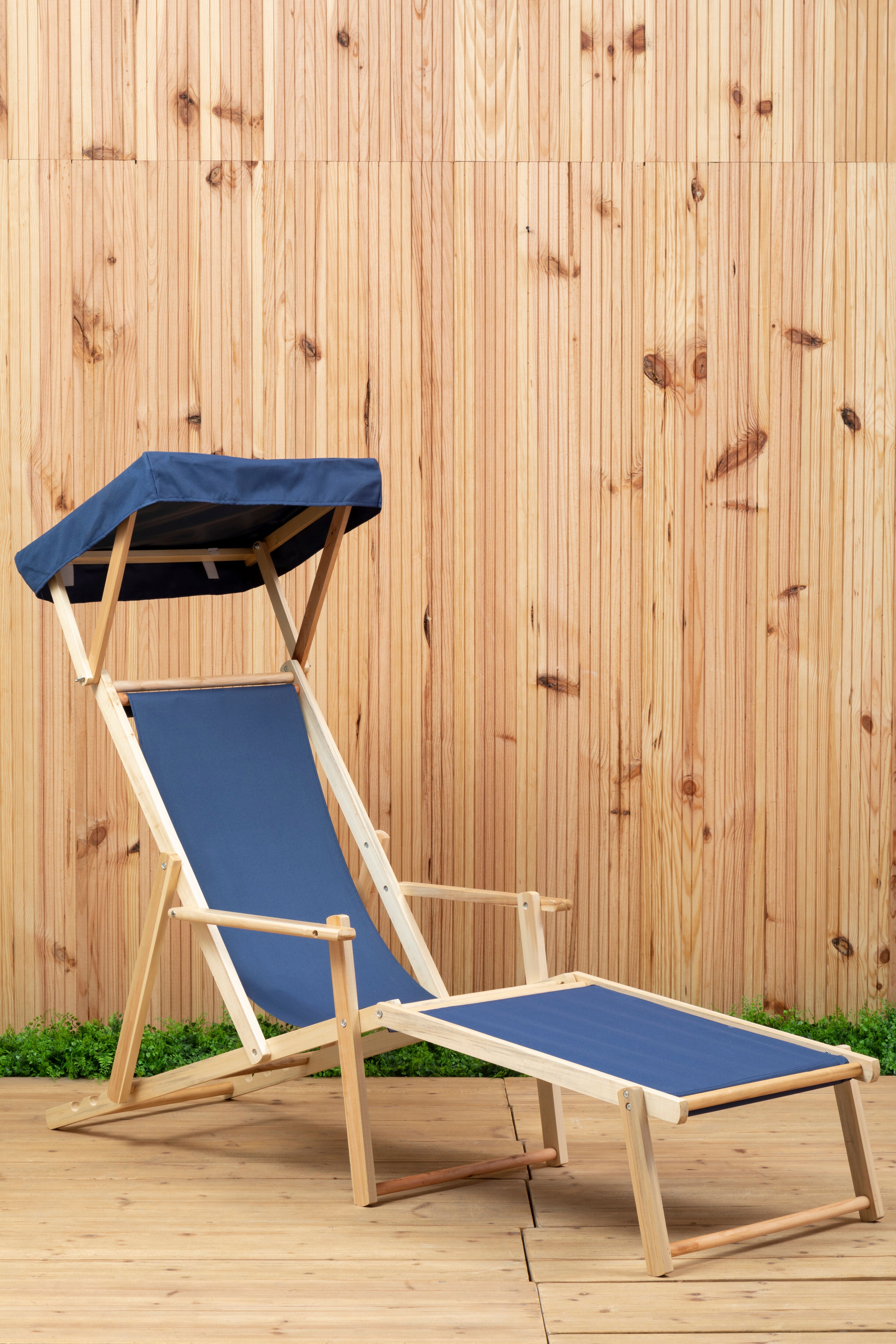 Sleeper Mansion Blue Lounger