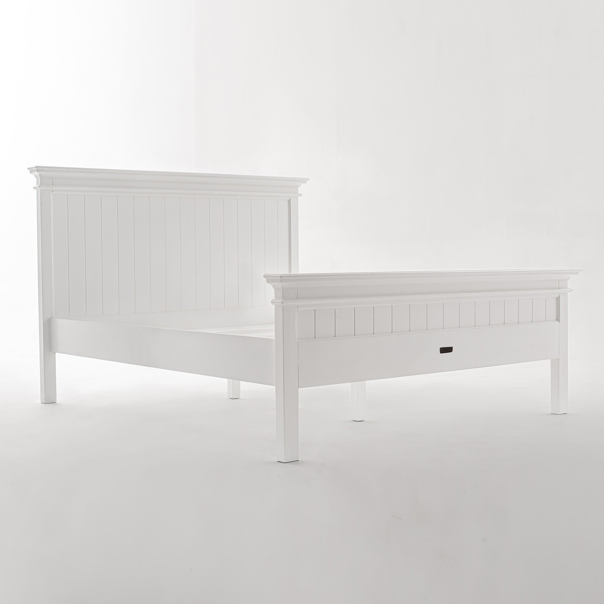 Halifax Coastal White Queen Size Bed